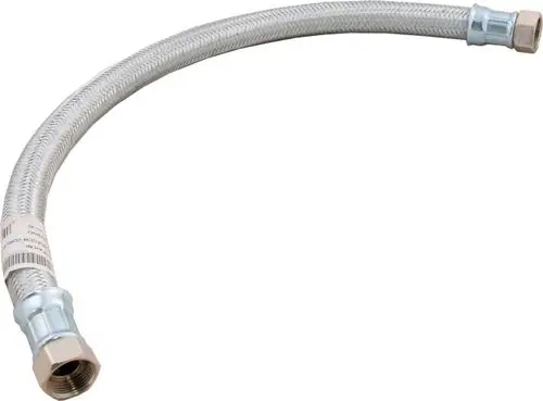 Flexibler Metallschlauch mit Überwurf, sichtbar ist die Marke Wolf. Der Schlauch hat eine gepresste Struktur und zwei Anschlüsse an den Enden.